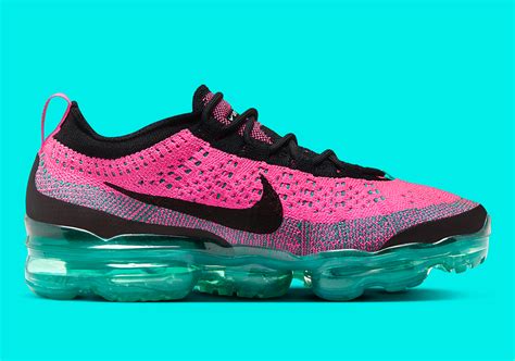 The colors of South Beach inspire the Nike VaporMax 2023 Flyknit. - SNKRBURGER