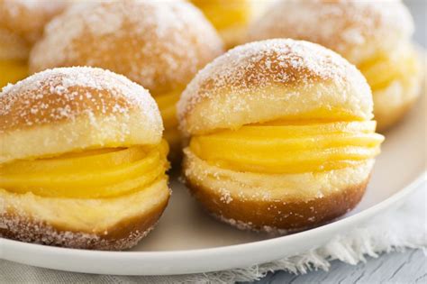 7 pastries worth traveling to Portugal for (With images) | Portuguese desserts, Food, Portuguese ...