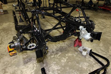 Longhorn Chassis Jumps into Modified Racing - Hot Rod Network