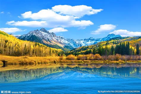 雪山下的湖泊设计图__自然风光_自然景观_设计图库_昵图网nipic.com