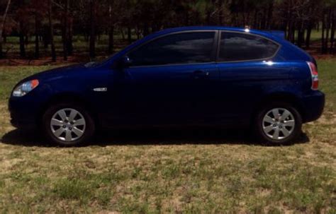 Sell used 2010 Hyundai Accent Blue Hatchback 2-Door 1.6L in Orangeburg ...