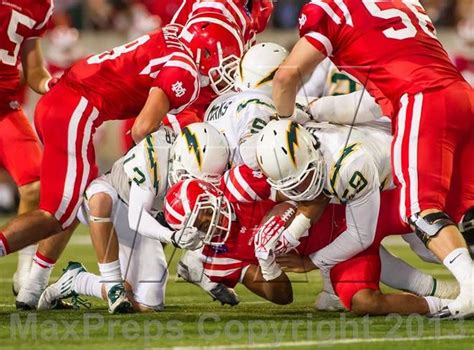 Mater Dei (CA) vs. Edison (CA) 2013 | Football helmet design, Football ...