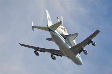 NASA'S 747 SHUTTLE CARRIER AIRCRAFT NO. 911, WITH THE SPACE SHUTTLE ...