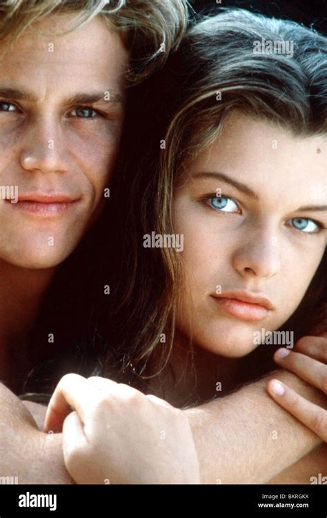 RETURN TO THE BLUE LAGOON (1991) MILLA JOVOVICH BRIAN KRAUSE BLG 018 Stock Photo - Alamy