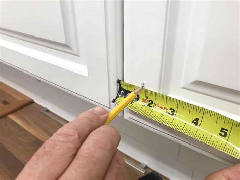 Cabinet Door Knob Installation : True Position Tools