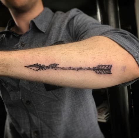 21 Powerful Arrow Tattoo Ideas For Men - Styleoholic