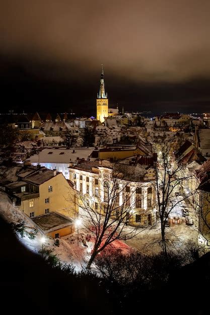 Premium Photo | Tallinn old town at night capital of estonia winter ...