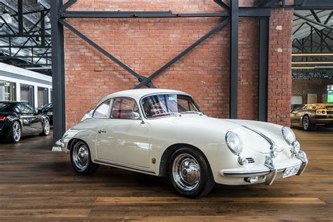 Porsche 356 coupe creme (20) - Richmonds