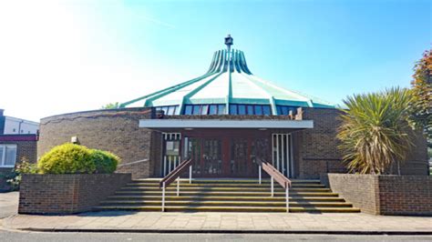 Church of the English Martyrs, Wembley Park, Wembley 2, London ...