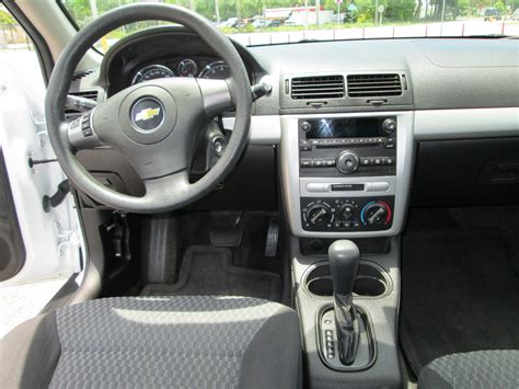 2010 Chevrolet Cobalt - Interior Pictures - CarGurus