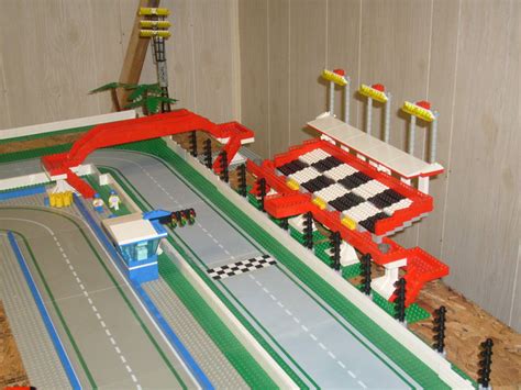 westracing01's Race Track for Modular Buildings - LEGO Town ...