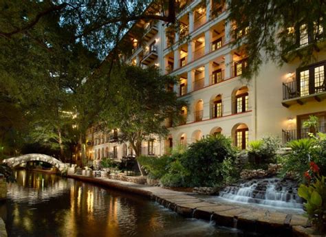 Best Riverwalk Hotels in San Antonio with Balconies | The Hotel Guru