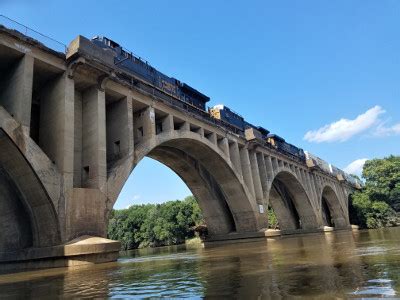 Train-Rappahannock-River-Bridge-in-Fredericksburg-400x300 - Virginia Home Care Partners