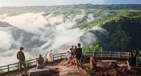 Kebun Buah Mangunan: Liburan di Negeri Atas Awan