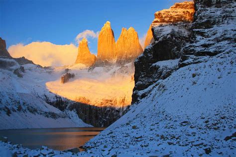 torres_del_paine_sunrise_snow - Mokum Surf Club