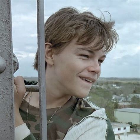 Pin by Victoria on Guardado rápido | Leonardo dicaprio, Leonardo dicaprio photos, Young leonardo ...