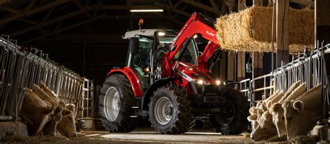 Pics: Getting to grips with Massey Ferguson's new MF 5S Series ...