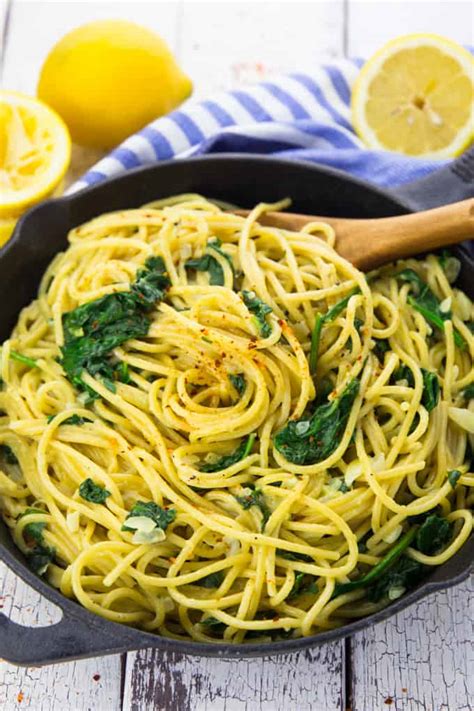 Lemon Spaghetti with Spinach (One Pot) - Vegan Heaven