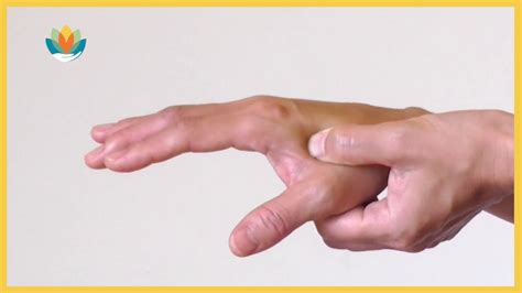 Acupressure point Large Intestine 4 (LI-4) - YouTube