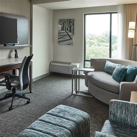 Courtyard by Marriott Minneapolis West | Meet Minneapolis