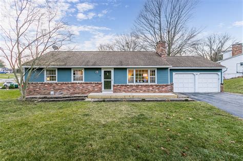 2 Old Post Rd, Fairport, NY 14450 | Realtogs