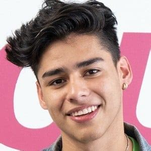 Andrew Davila - Age, Family, Bio | Famous Birthdays