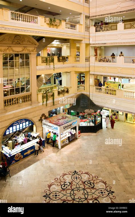 People shopping in a shopping mall, Chennai Citi Centre, Mylapore ...