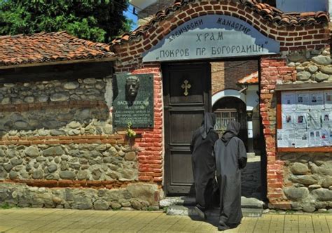 Самоковски манастир „Покров Богородичен" Samokov, vacations, България | Туристически атракции ...