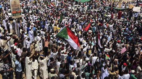 Sudan protest leaders urge people to remain in streets amid military coup, with 16 people killed ...