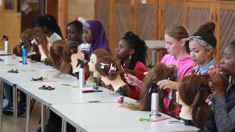 HAIR BRAIDING SUMMER SCHOOL (NEWHAM 2014) - YouTube