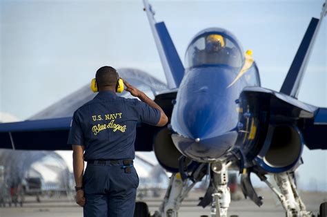 US Navy Blue Angels in El Centro [Image 2 of 3] | Petty Offi… | Flickr