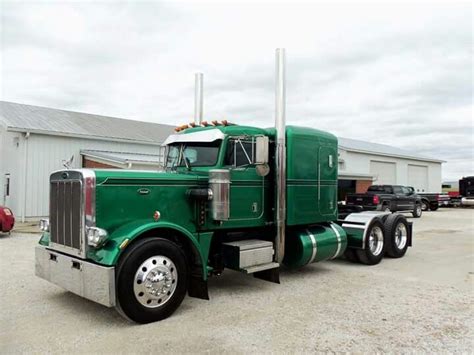 17 Best images about Peterbilt 359 & 359EXHD Classic on Pinterest