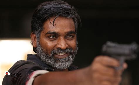 Vijay Sethupathi Age, Height, Wife, Daughter, Son, Family, Movies, Wiki ...