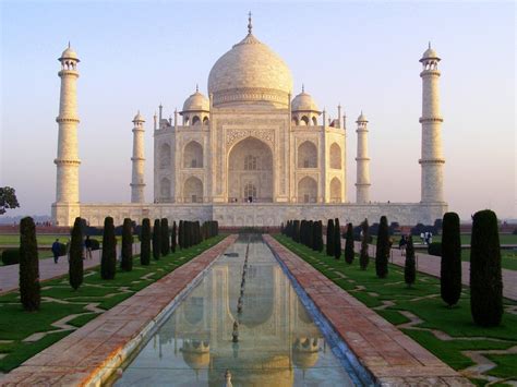 The exquisite Mughal architecture of Agra, India