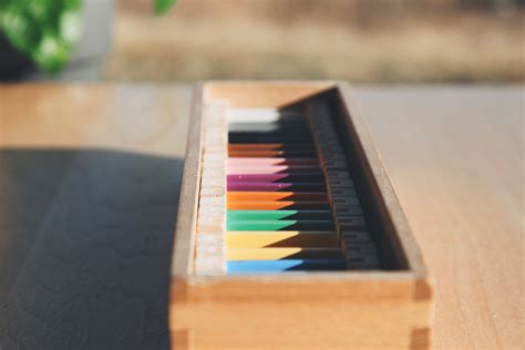 Montessori Encyclopedia: Color Box 2 - Baan Dek