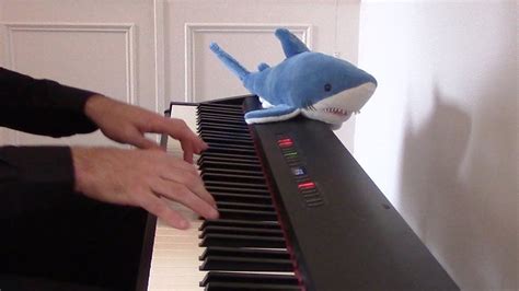 Baby Shark, piano-cover Acordes - Chordify