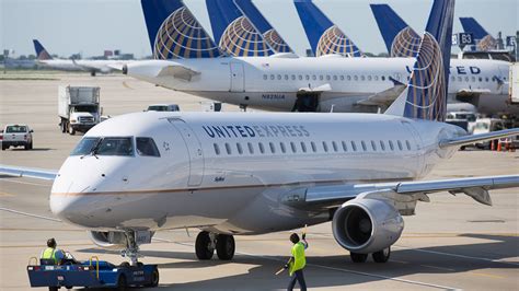 United Airlines: Denver hub to get three new routes