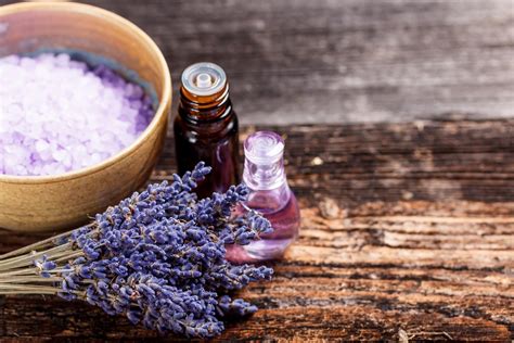 9 Uses for Lavender Essential Oil - Holistic Wellness