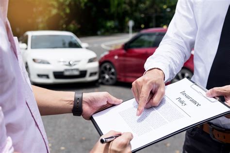 When Should You Hire an Attorney After a Car Accident?