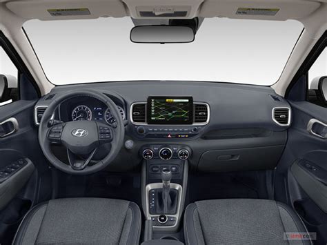 Hyundai Venue 2022 Interior - Explore The 10 Videos & 90+ Images