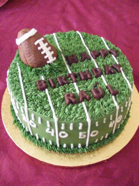 Football Field Cake on Cake Central | Football themed cakes, Football ...