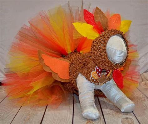 11 Best Thanksgiving Costumes For Your Dog (Updated 2022) | Scout Knows