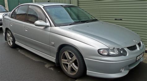 File:2000-2001 Holden VX Commodore SS sedan 03.jpg