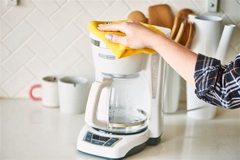 5 Things You Should Never Do When Cleaning Your Coffee Machine | The Kitchn