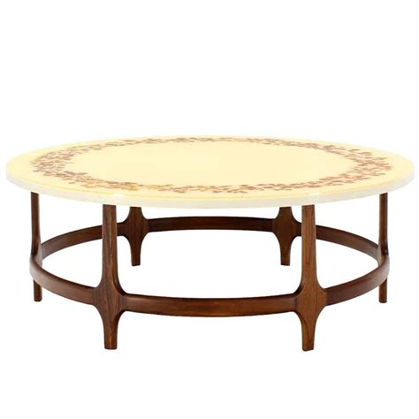 Splay Leg Mid Century Modern Round Walnut Coffee Table at 1stDibs