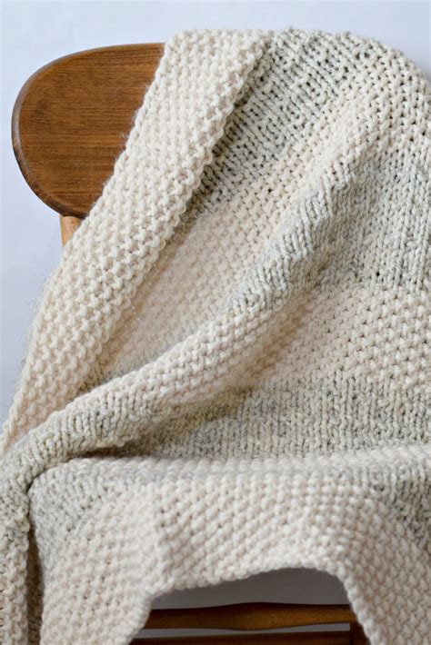 Easy Heirloom Knit Blanket Pattern – Mama In A Stitch | Knitted throw ...