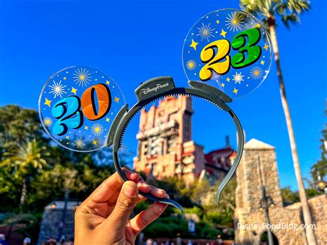 NEW Light-Up 2023 Mickey Ears Arrive in Disney World! | the disney food ...