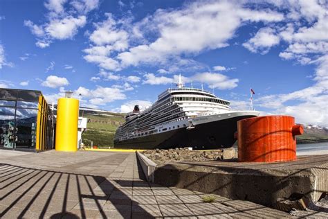 A Complete Guide Travelling to Iceland by Cruise Ship | G...