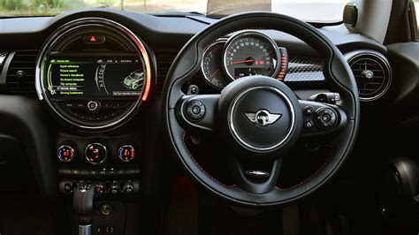 Mini Cooper-S-3-door Interior Car Photos - Overdrive