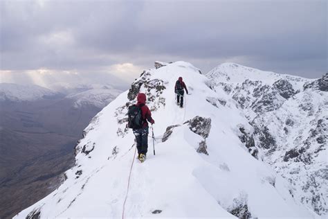 Aonach Eagach in Winter | MasterPlan Mountaineering